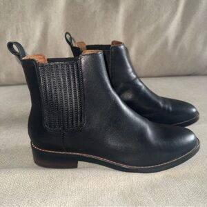 Thursday Everyday Dreamer  Chelsea booties Black Full Grain Leather size 7 US
